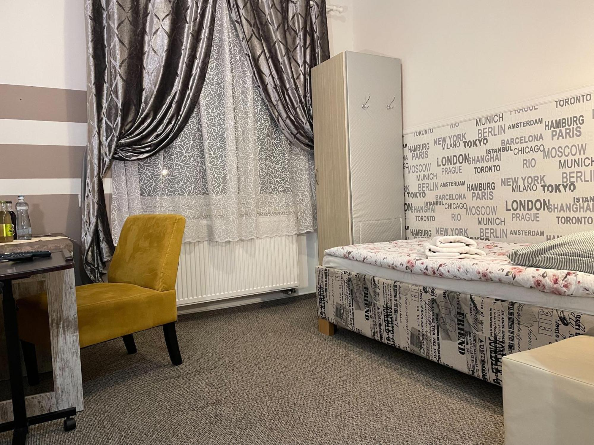 Hotel Herman Rychnov nad Kneznou Luaran gambar